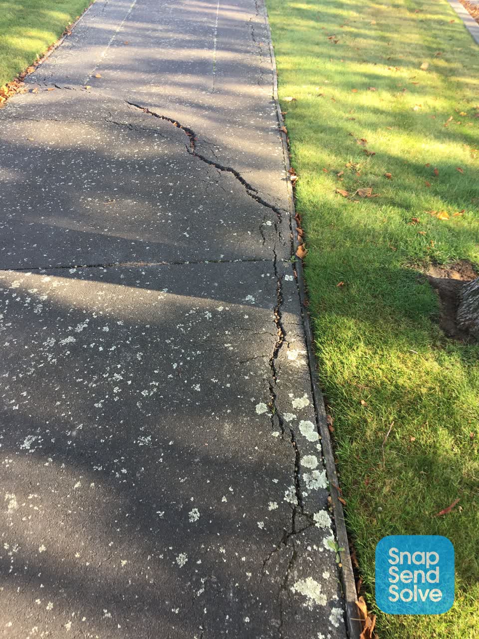 The photograph attached to this roading/streets report