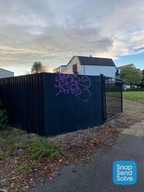 Graffiti, a report photo