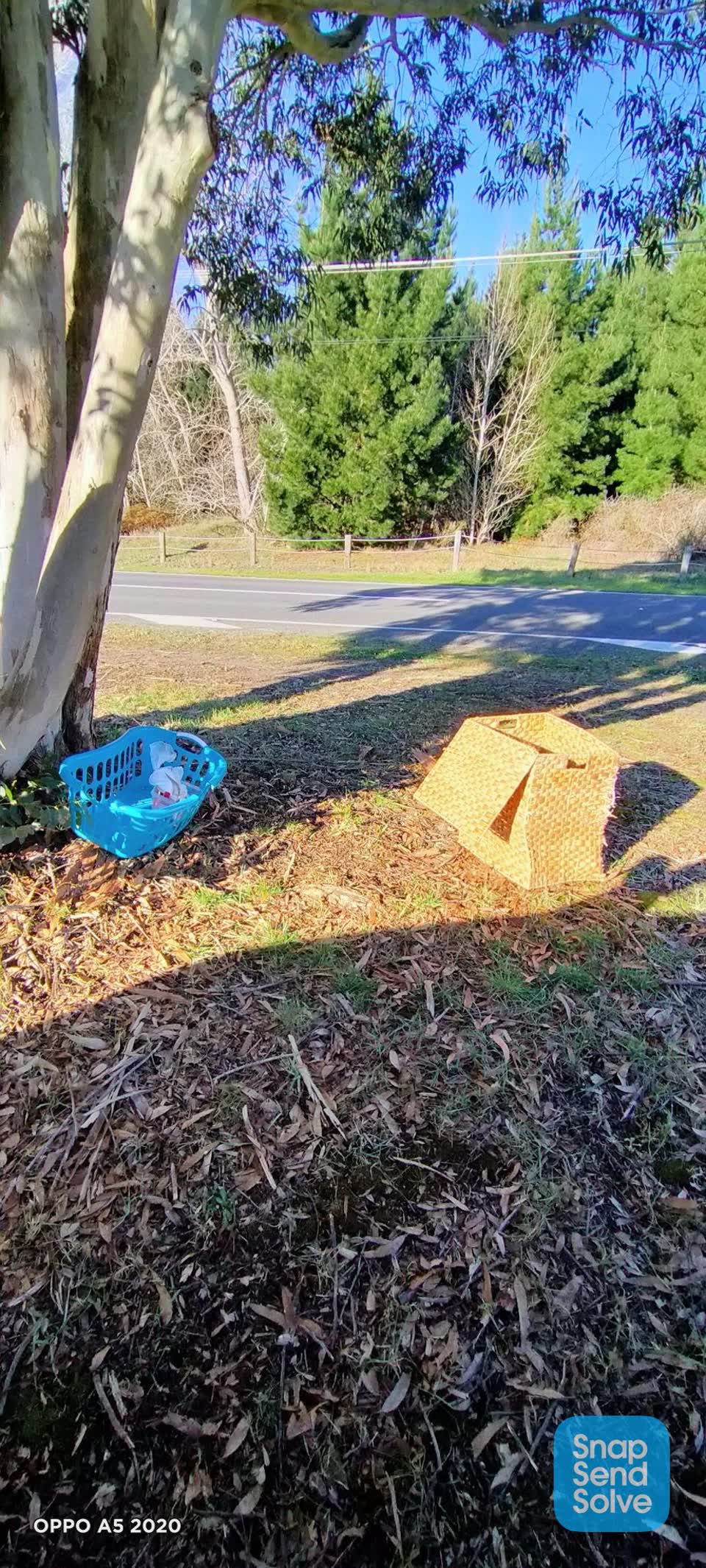 The photograph attached to this rubbish/recycling report