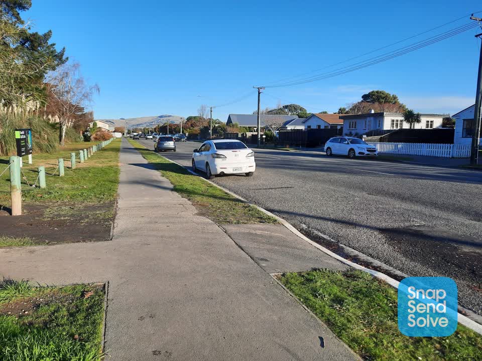 The photograph attached to this roading/streets report