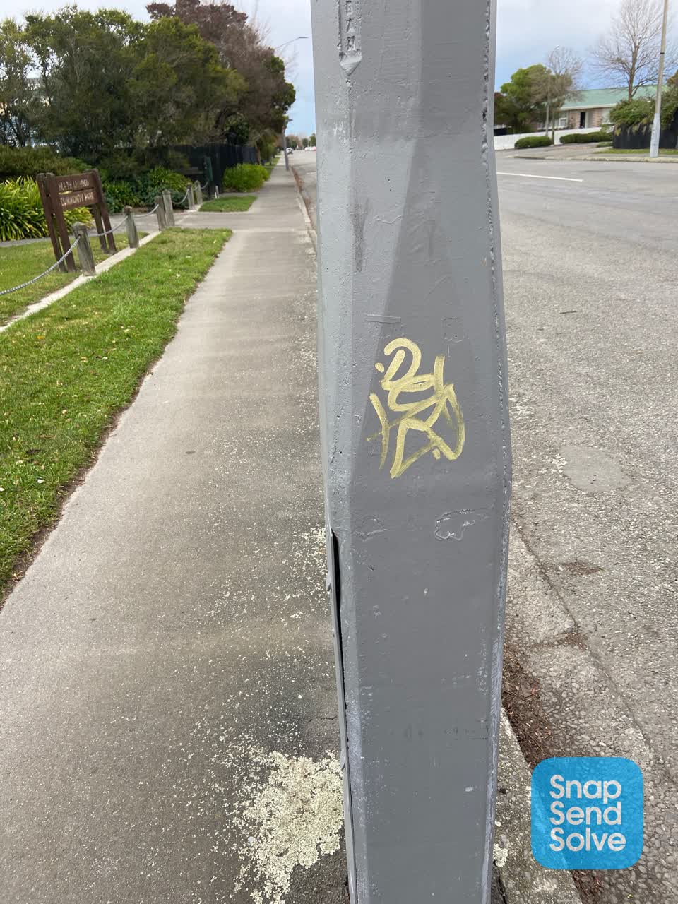 The photograph attached to this graffiti report