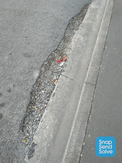 Roading/Streets, a report photo