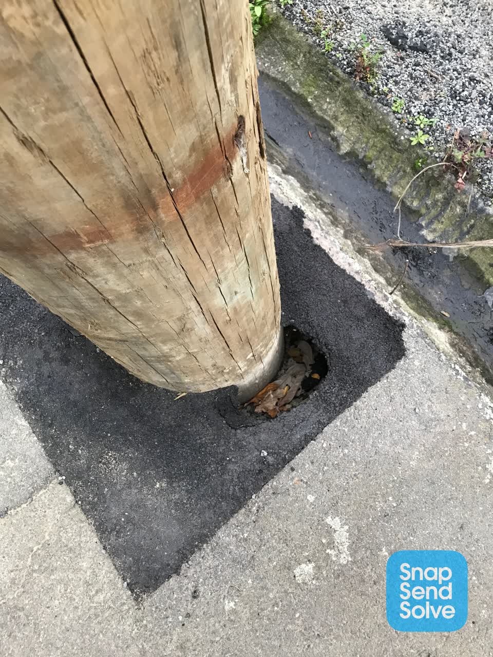 The photograph attached to this roading/streets report