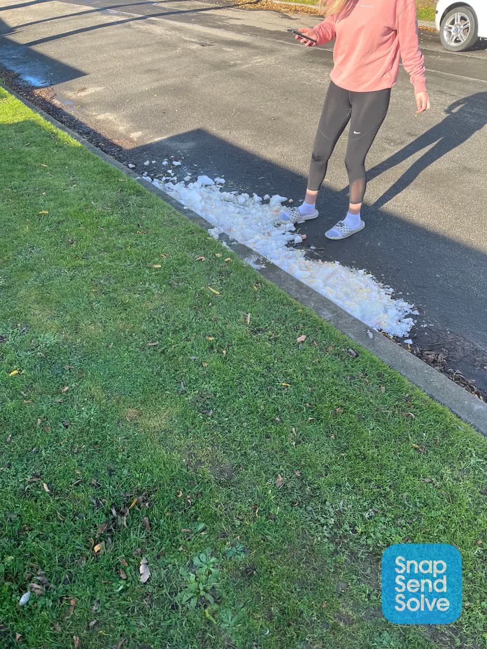 The photograph attached to this roading/streets report