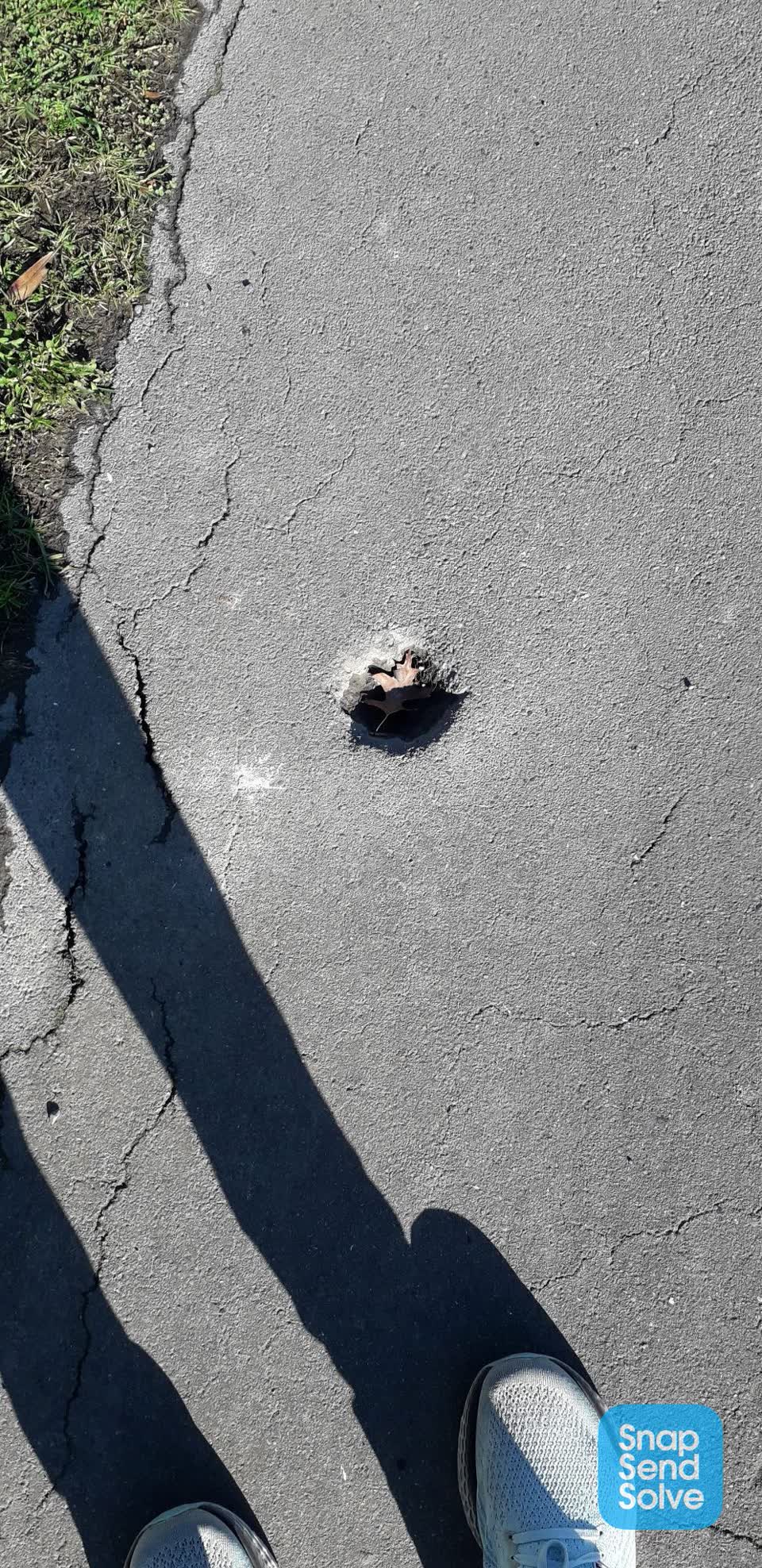 The photograph attached to this roading/streets report