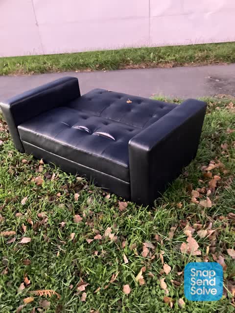 Rubbish/Recycling, a report photo
