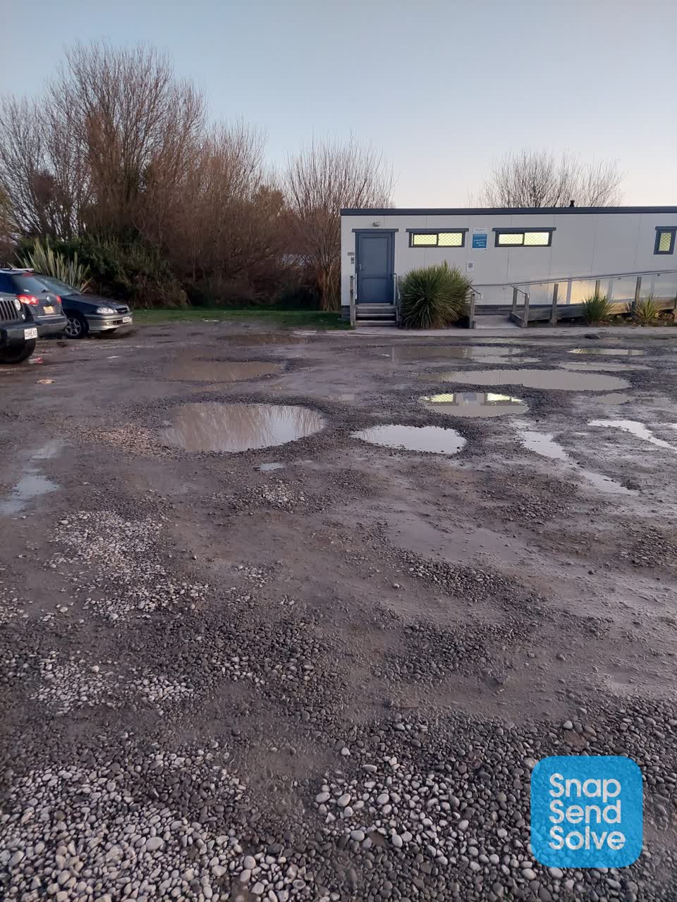 The photograph attached to this roading/streets report