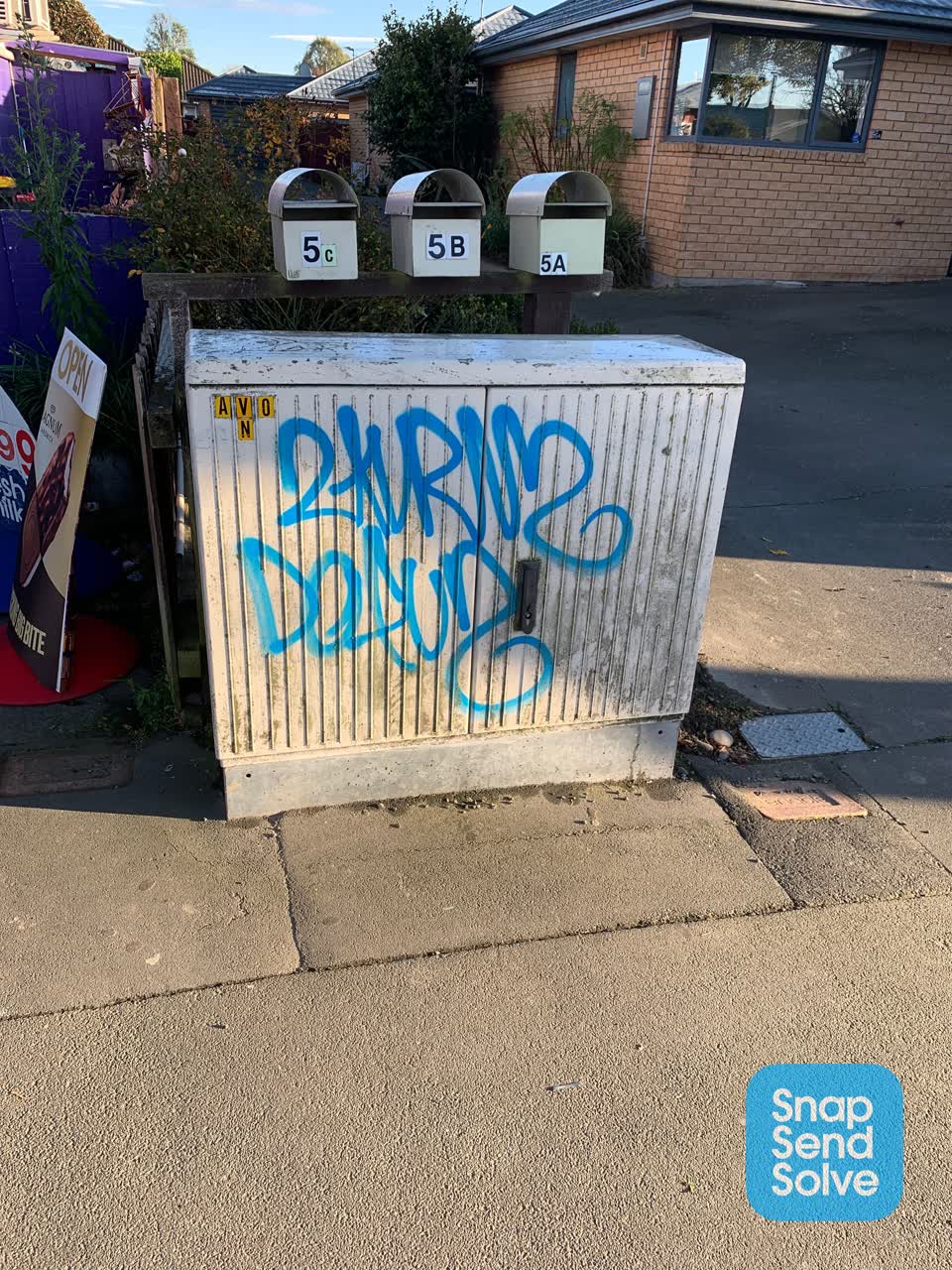 The photograph attached to this graffiti report