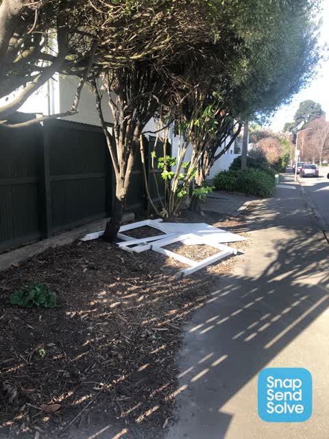 Rubbish/Recycling, a report photo
