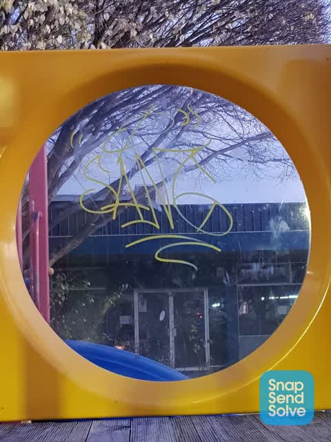 Graffiti, a report photo