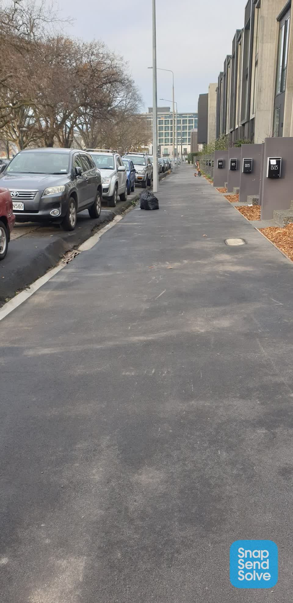 The photograph attached to this rubbish/recycling report