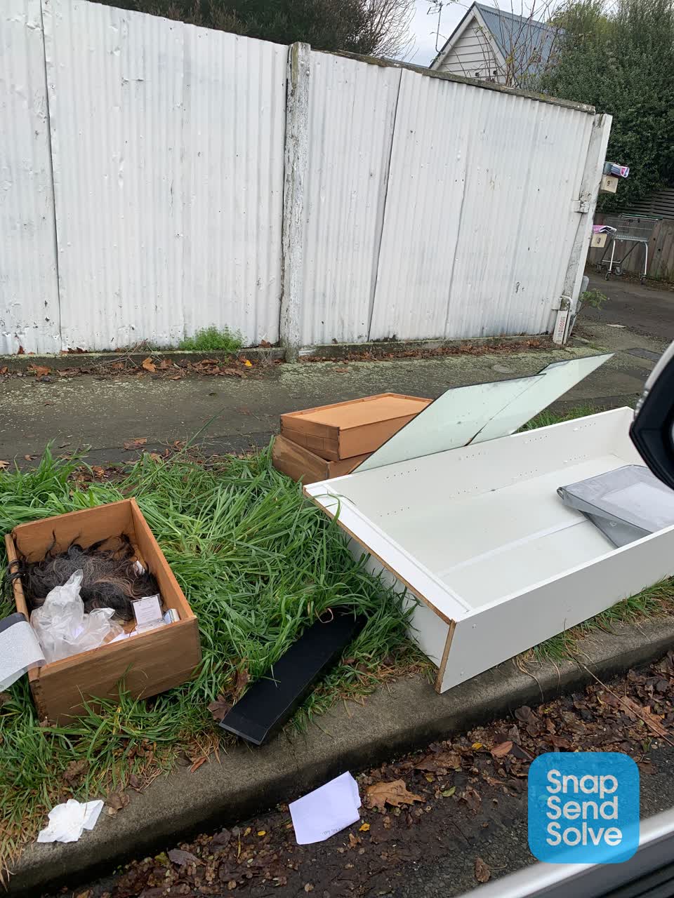 The photograph attached to this rubbish/recycling report