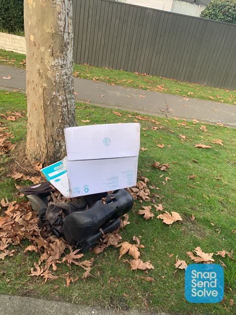 Rubbish/Recycling, a report photo