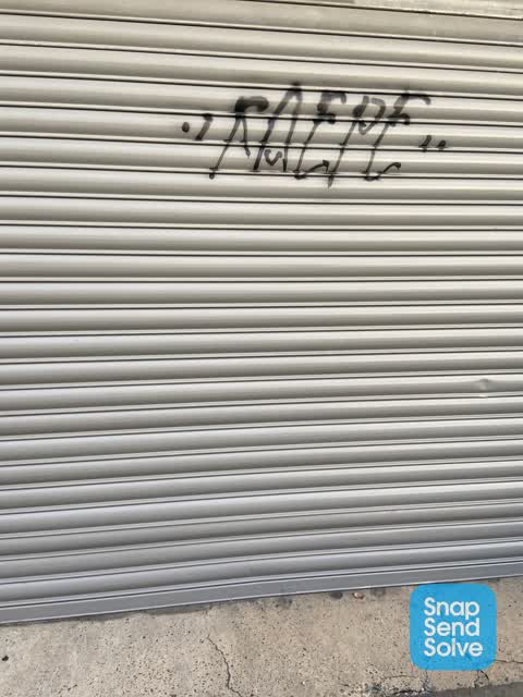 Graffiti, a report photo