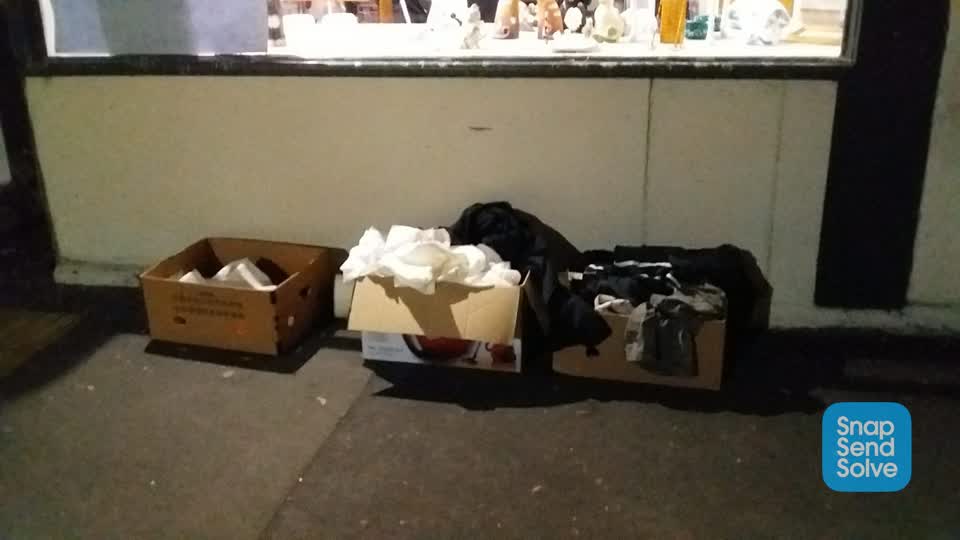 The photograph attached to this rubbish/recycling report