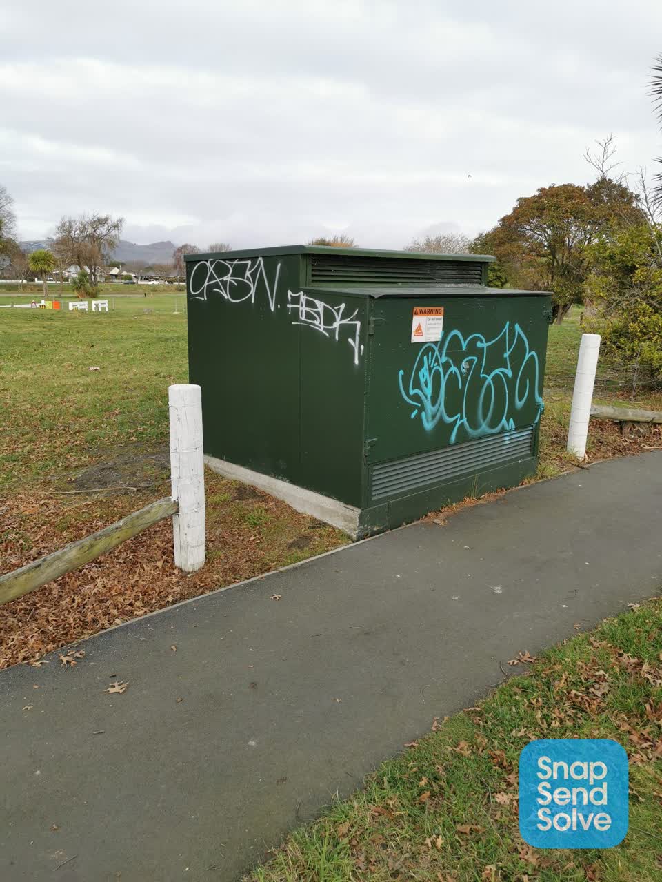 The photograph attached to this graffiti report