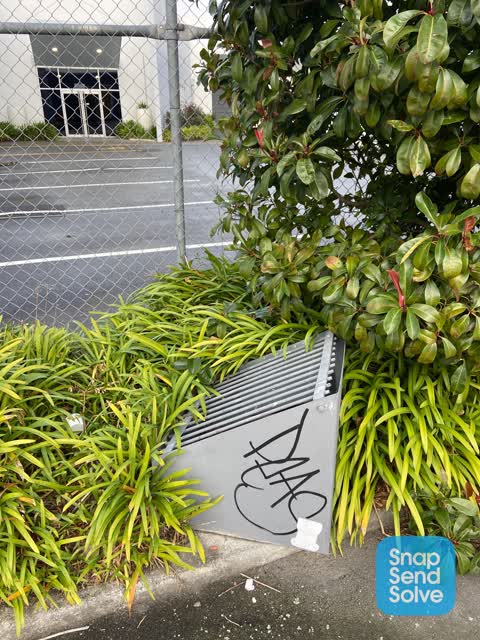 Graffiti, a report photo