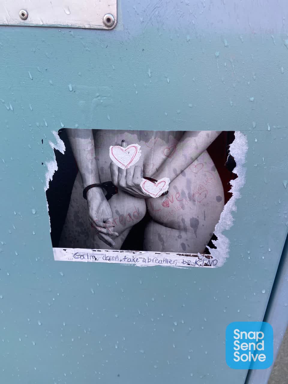 The photograph attached to this graffiti report