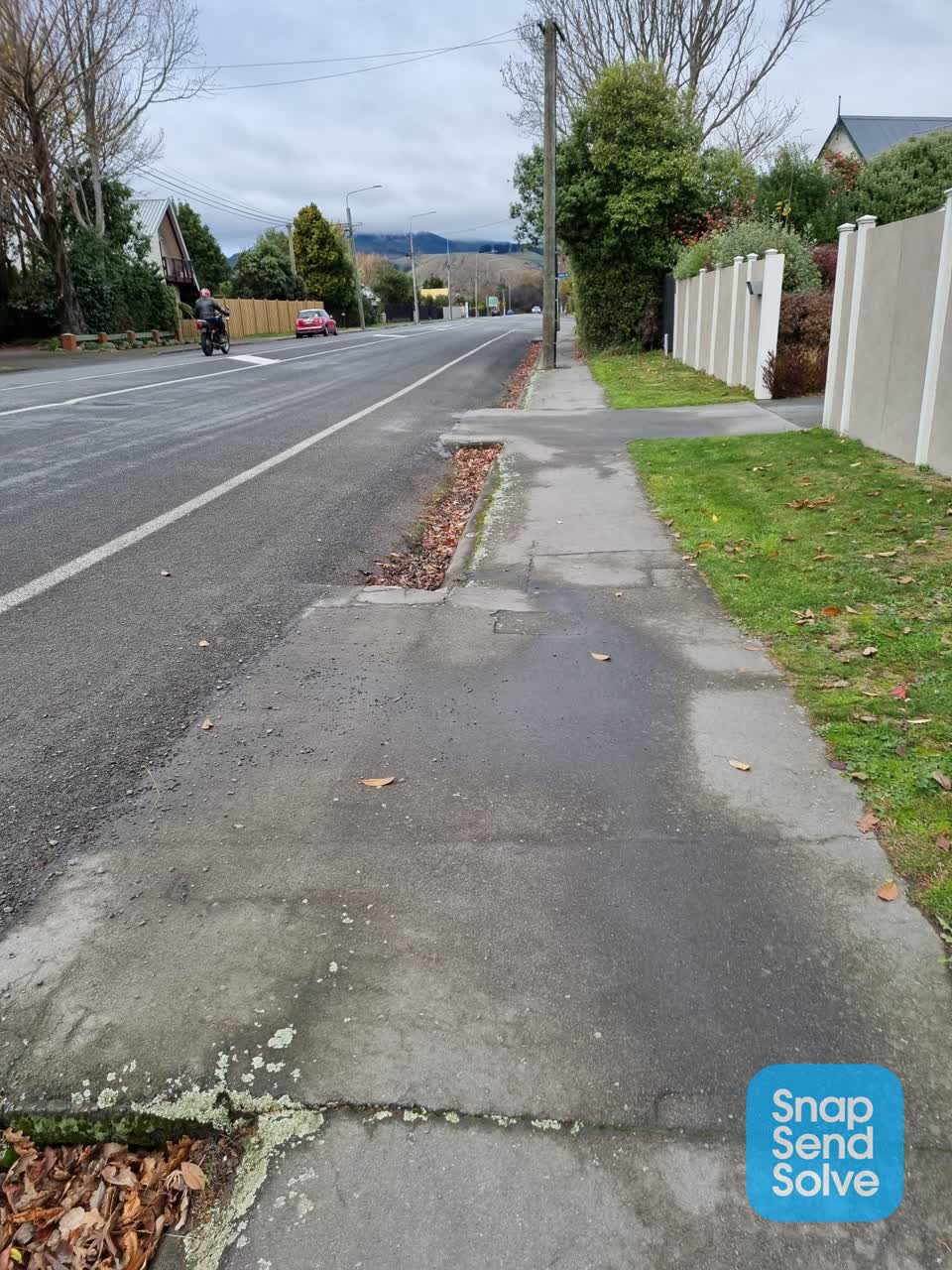 The photograph attached to this roading/streets report