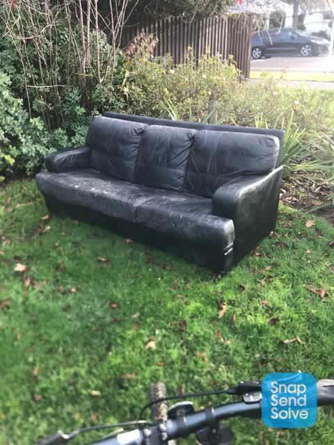 Rubbish/Recycling, a report photo