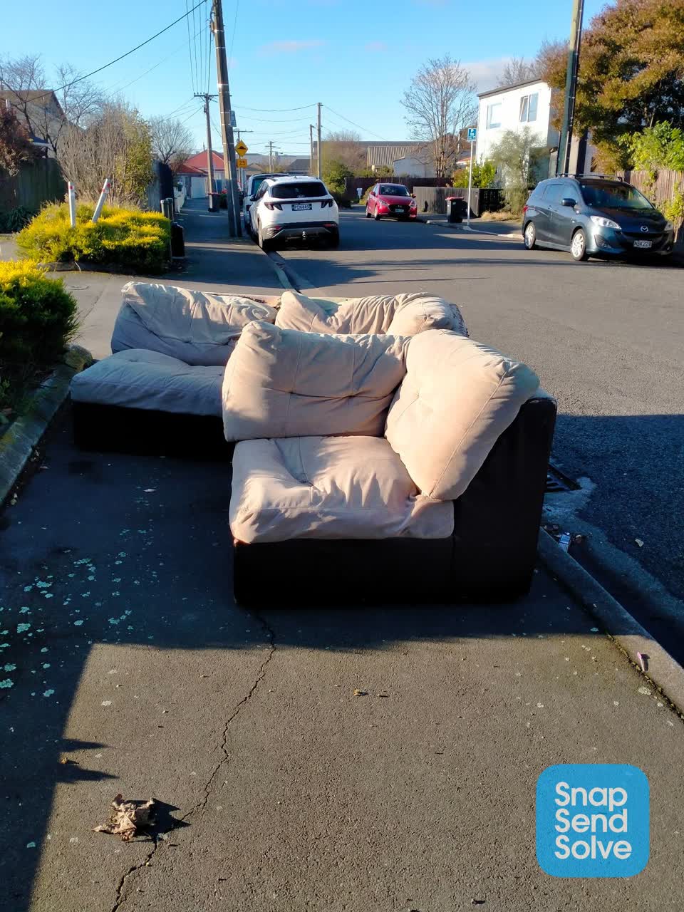 The photograph attached to this rubbish/recycling report