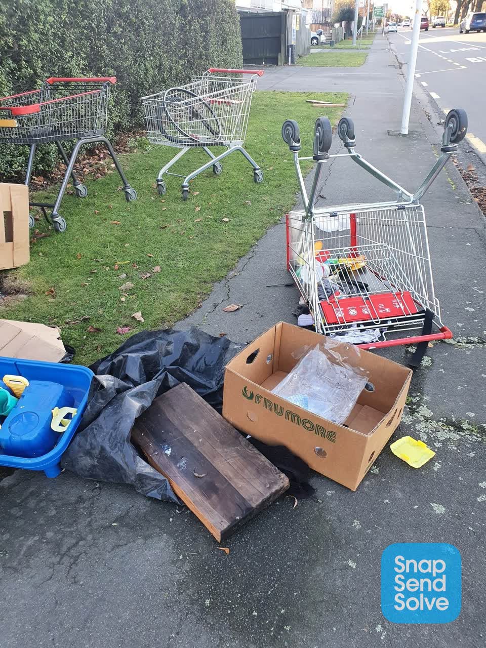 The photograph attached to this rubbish/recycling report