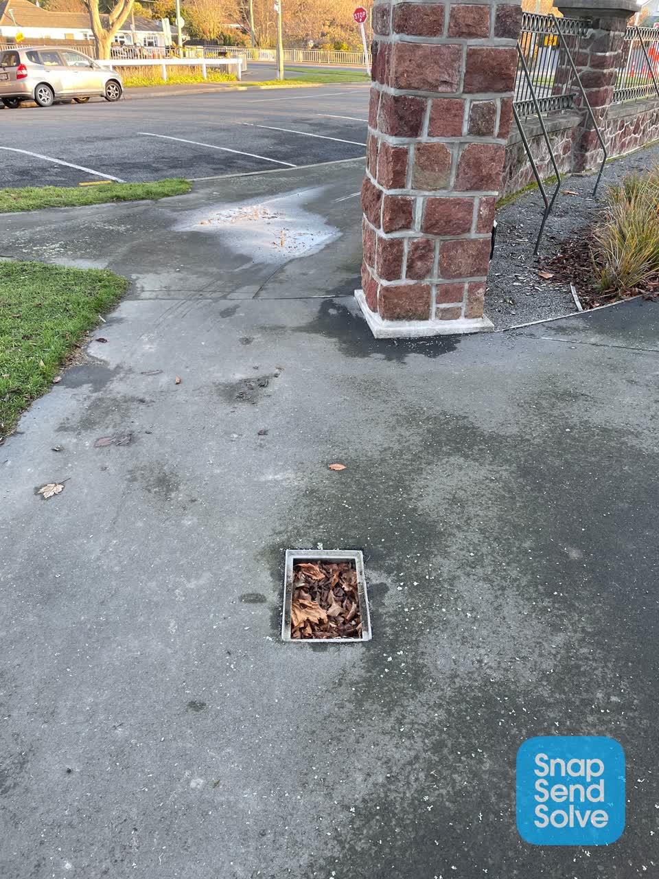 The photograph attached to this water supply report