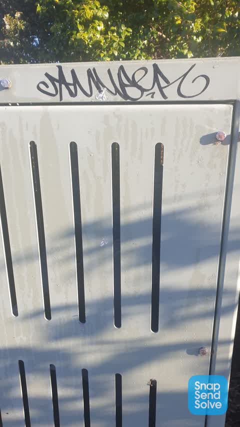 Graffiti, a report photo