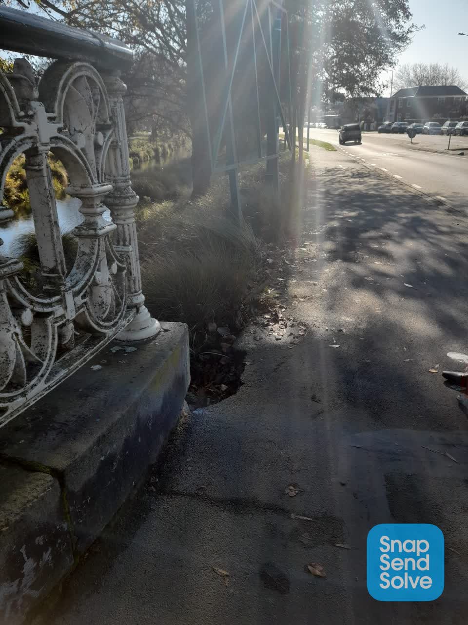 The photograph attached to this roading/streets report