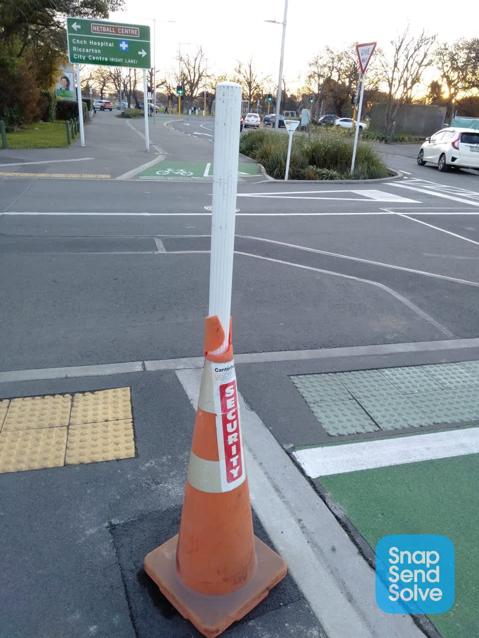 The photograph attached to this roading/streets report