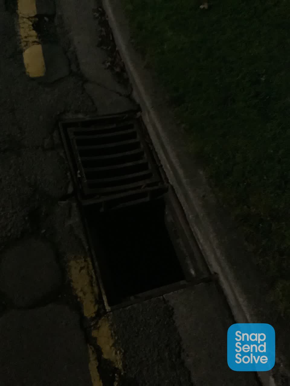 The photograph attached to this sewer - general report