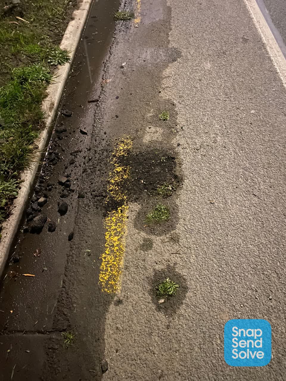 The photograph attached to this roading/streets report