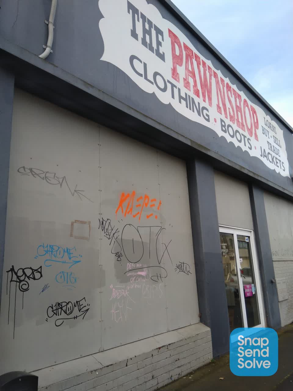 The photograph attached to this graffiti report