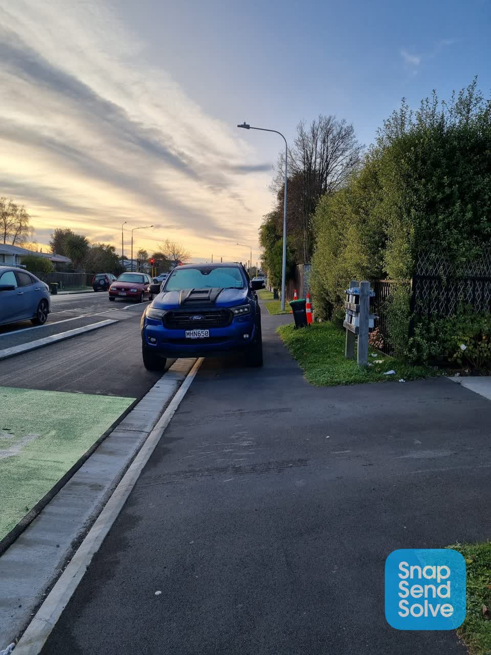 The photograph attached to this roading/streets report