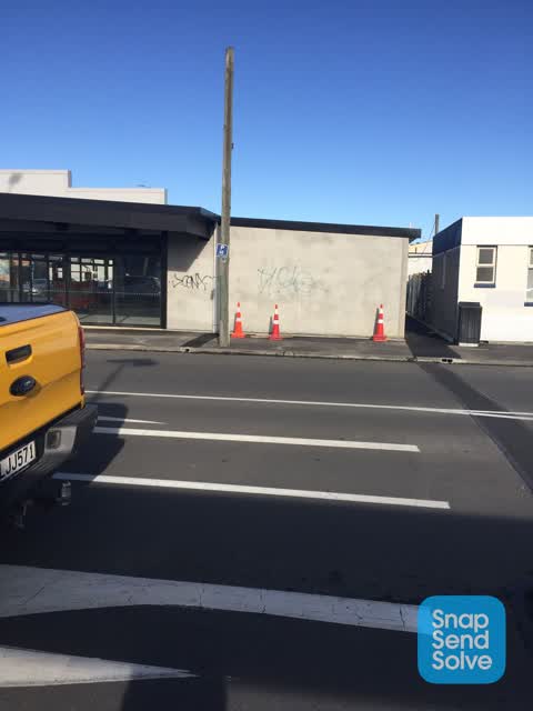 Graffiti, a report photo
