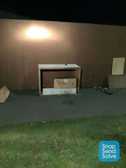 Rubbish/Recycling, a report photo