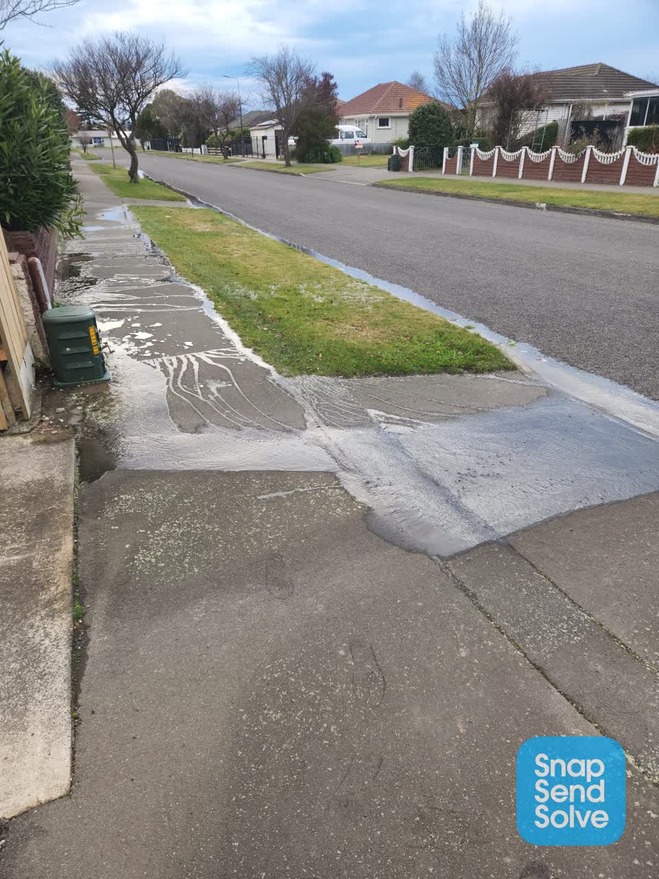 The photograph attached to this sewer - leak / blockage report
