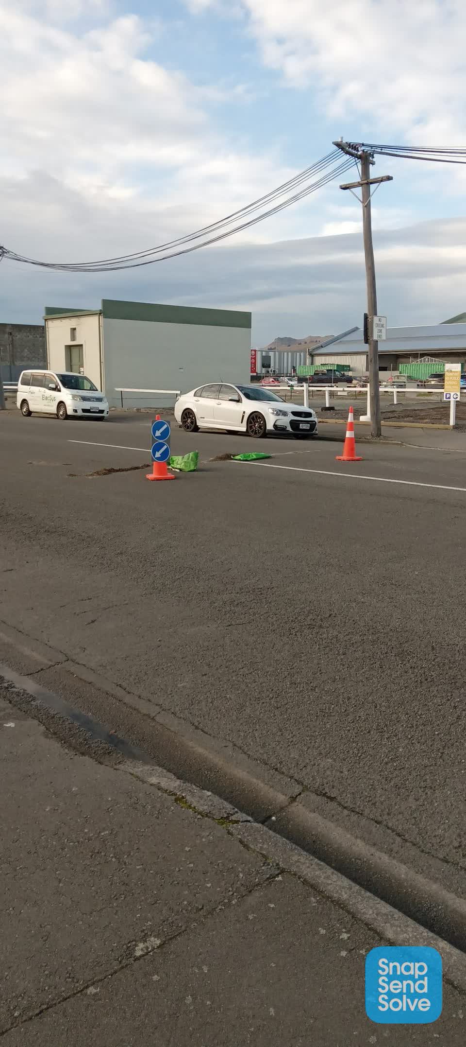 The photograph attached to this roading/streets report
