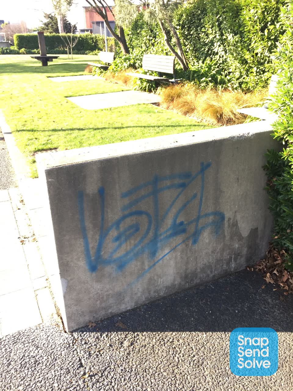 The photograph attached to this graffiti report