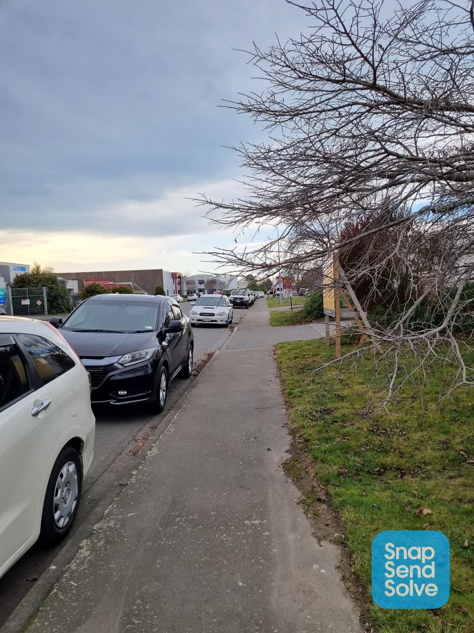 The photograph attached to this roading/streets report