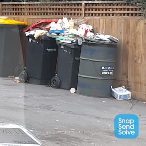 Rubbish/Recycling, a report photo