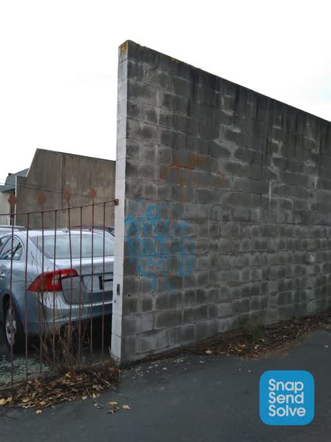 Graffiti, a report photo