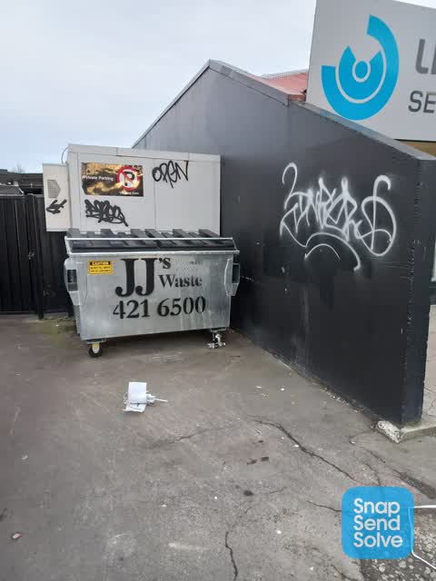 Graffiti, a report photo