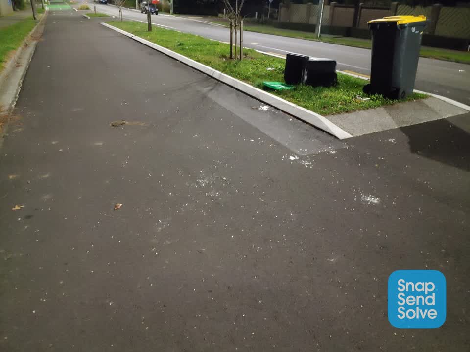 The photograph attached to this roading/streets report