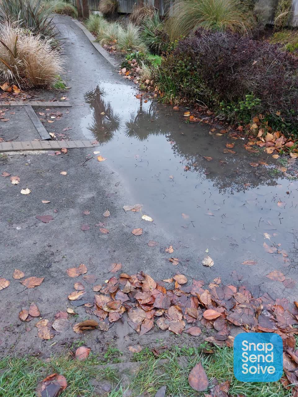 The photograph attached to this roading/streets report