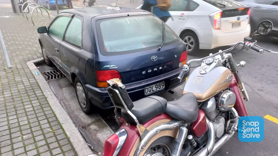 The photograph attached to this roading/streets report