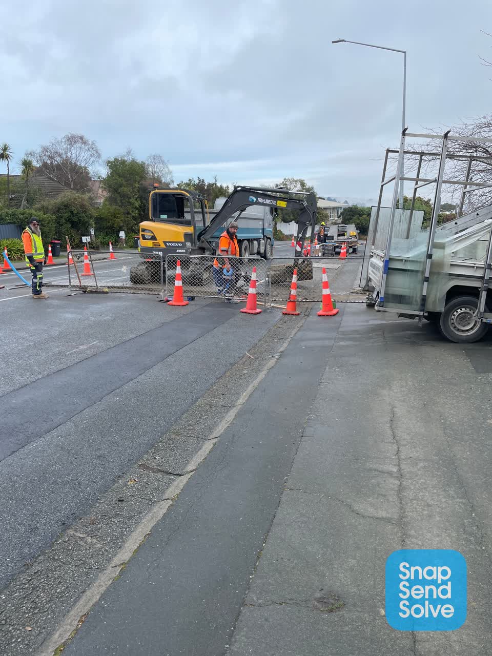 The photograph attached to this roading/streets report