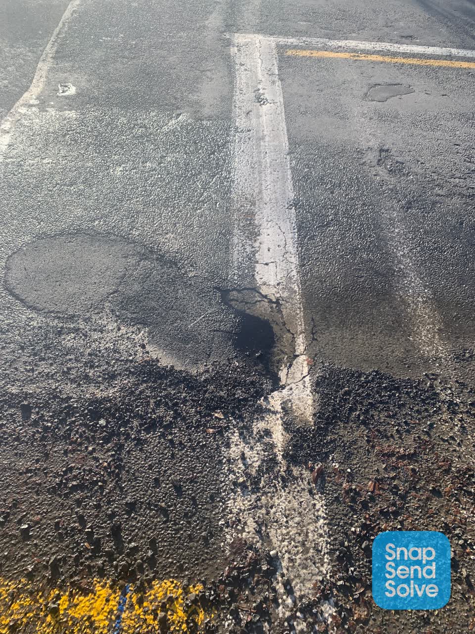 The photograph attached to this roading/streets report