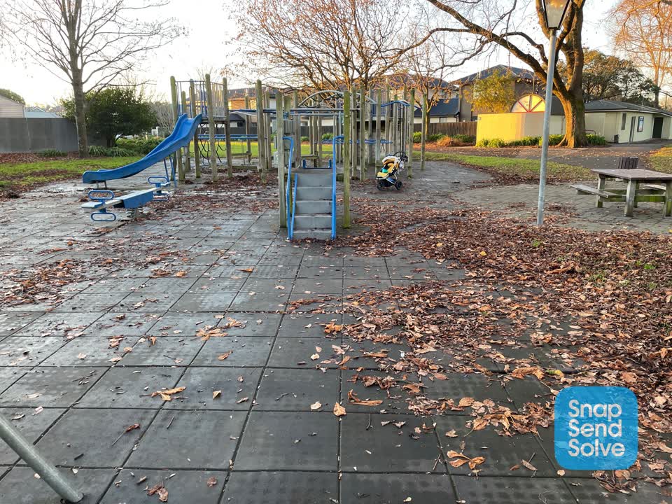 The photograph attached to this parks report