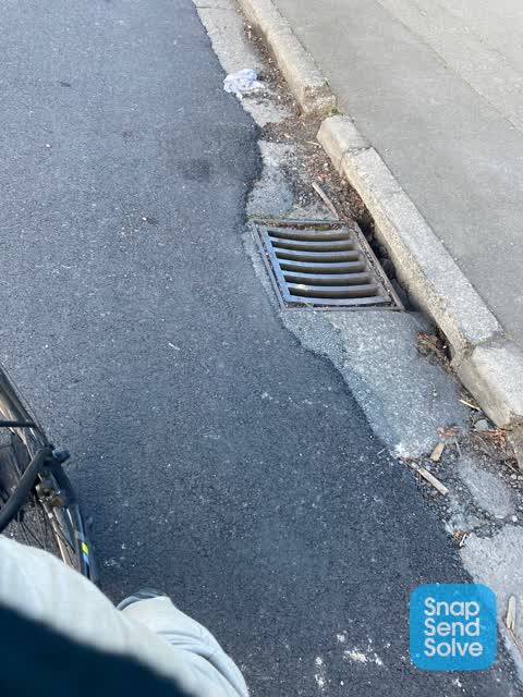 Roading/Streets, a report photo